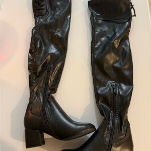 Black Knee-High Women's Boots